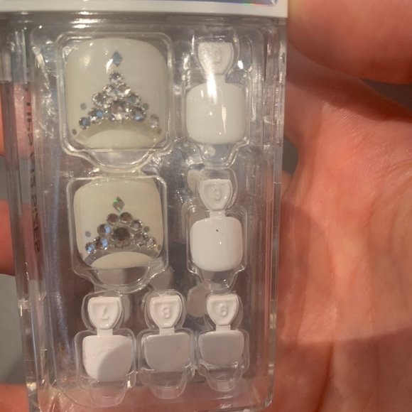 Dashing Diva Magic Press for PEDI - Picture 2 of 3